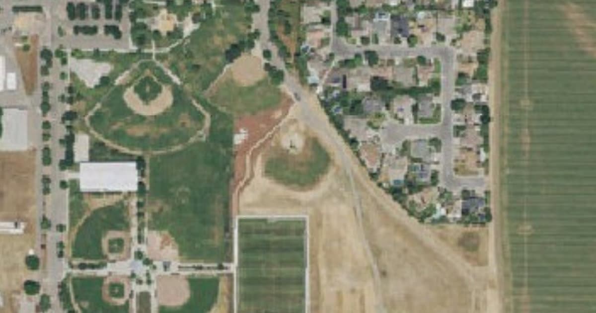 Dixon Dog Park dog park in Dixon, CA