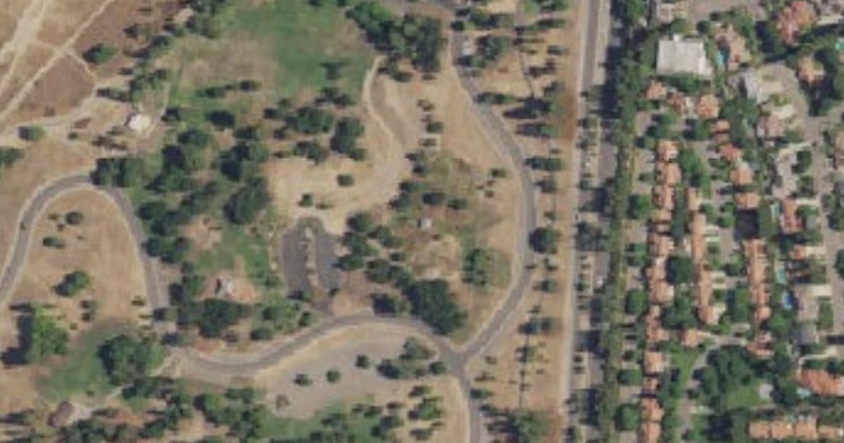 Fresno Dog Park dog park in Fresno, CA
