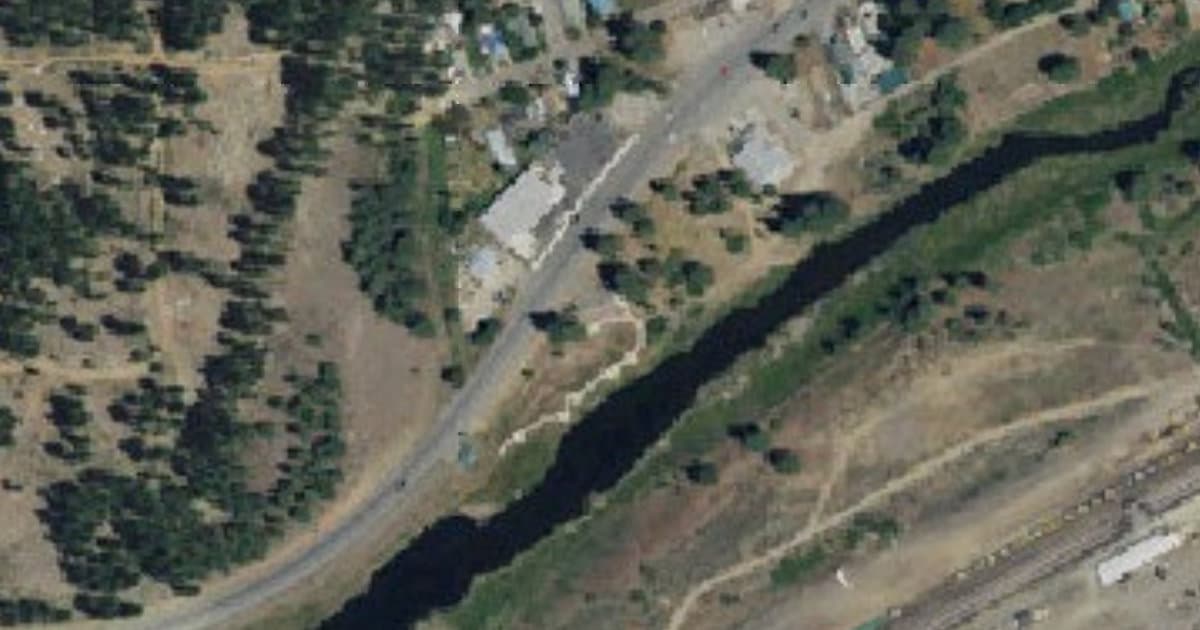 Portola Dog Park dog park in Portola, CA