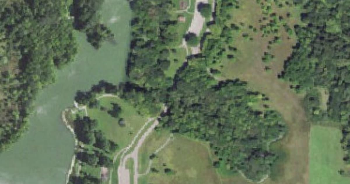 Bacon Creek Park Dog Park dog park in Sioux City, IA