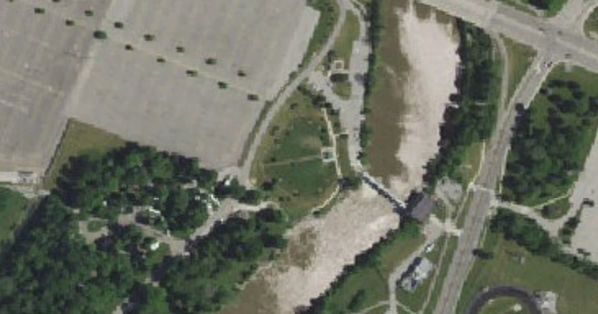 Camp Canine dog park in Fort Wayne, IN