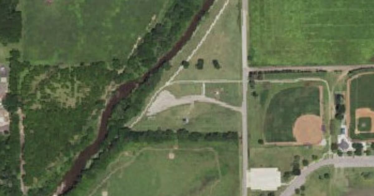 Centennial Dog Park dog park in Newton, KS