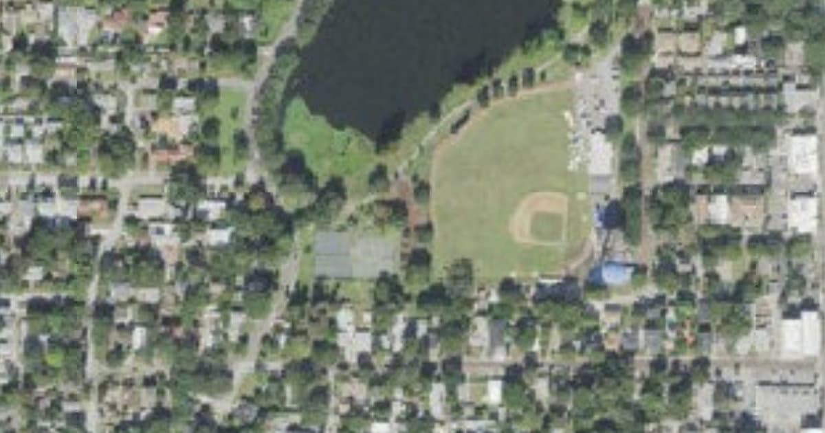 Crescent Lake Dog Park dog park in Saint Petersburg, FL