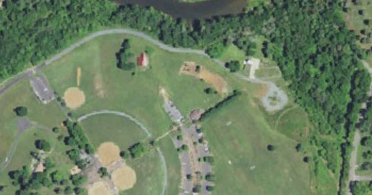 Darden Towe Dog Park dog park in Charlottesville, VA