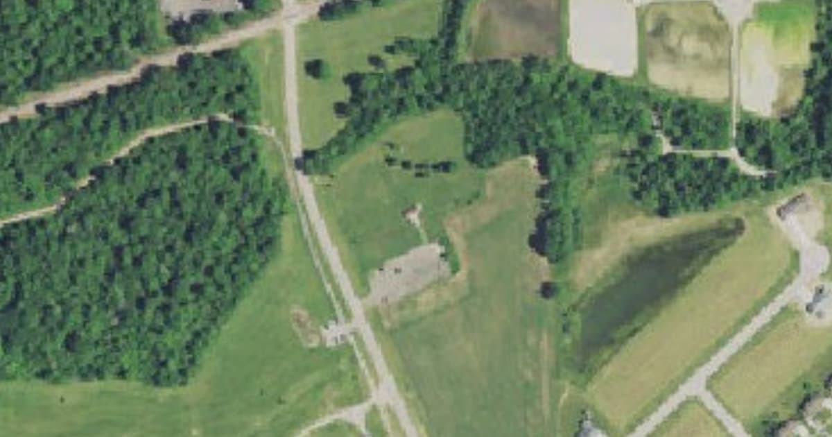 Defiance Bark and Run Dog Park dog park in Defiance, OH