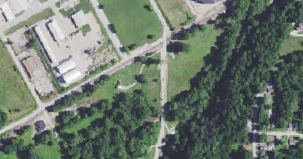 Dempsey Dog Park dog park in Hannibal, MO