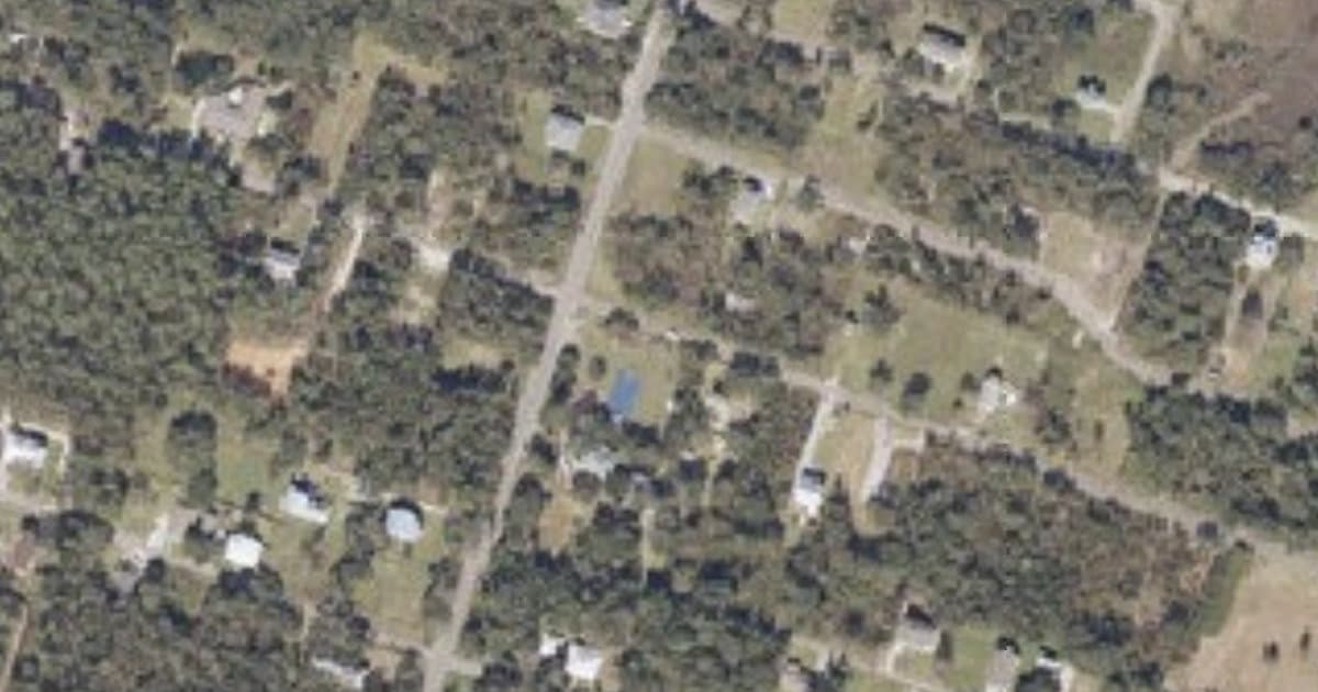 Dog Park at Larroux Park dog park in Bay St Louis, MS