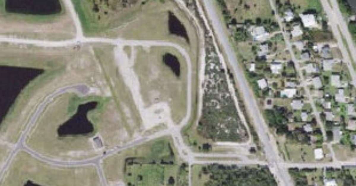 Grant-Valkaria Dog Park dog park in Grant-Valkaria, FL