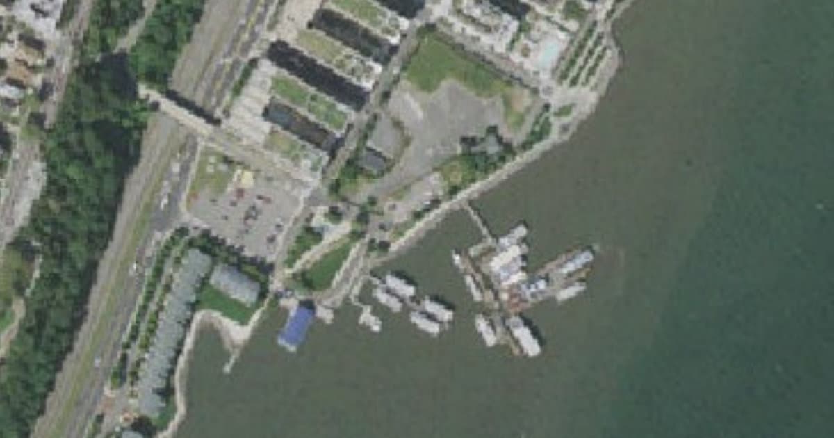Weehawken Dog Park dog park in Weehawken, NJ