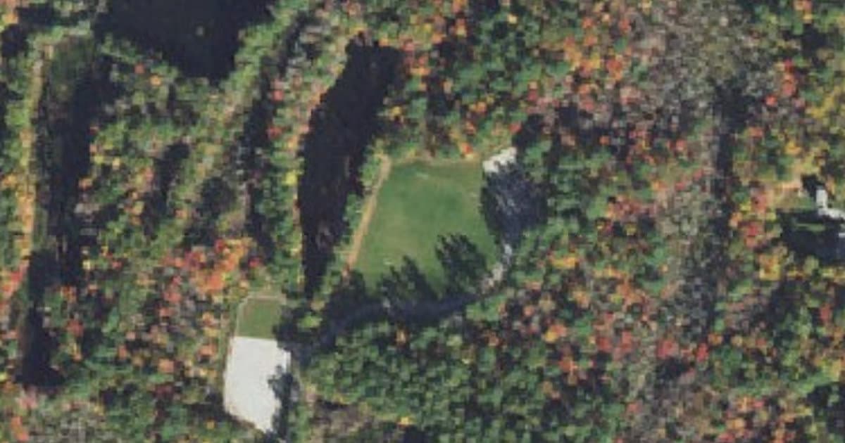 East Main Street Recreational Area and Dog Park dog park in Georgetown, MA