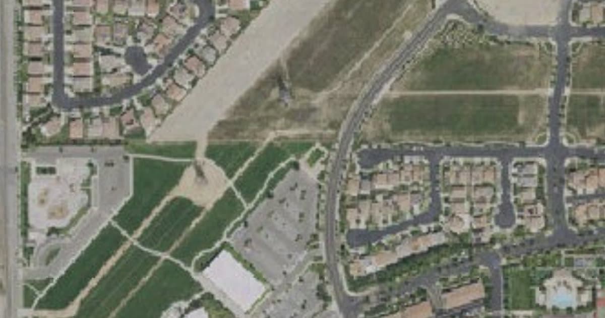 Fontana Dog Park dog park in Fontana, CA