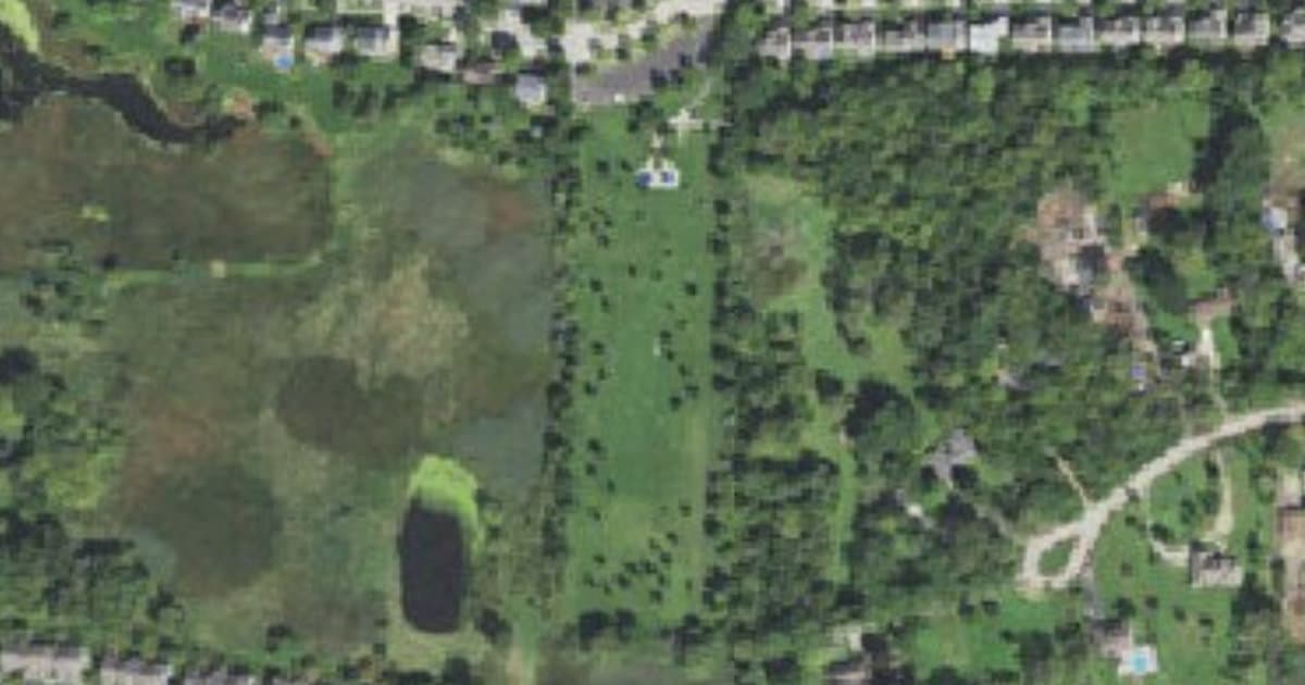 Freedom Run Dog Park dog park in Hoffman Estates, IL