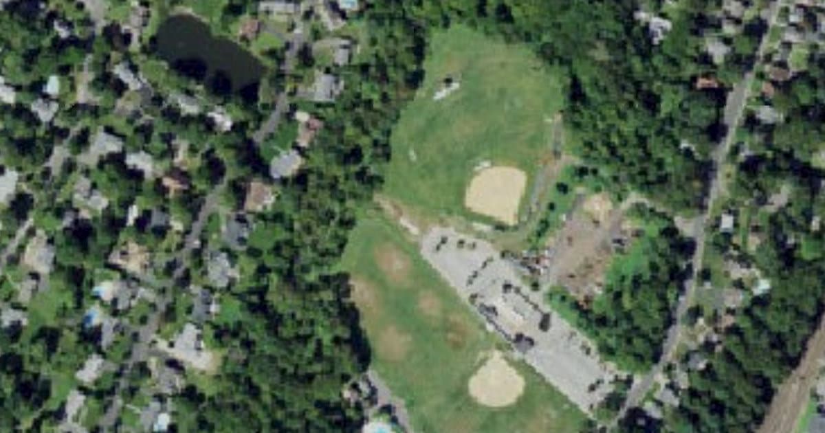 Glen Rock NJ Dog Park dog park in Glen Rock Joint, NJ