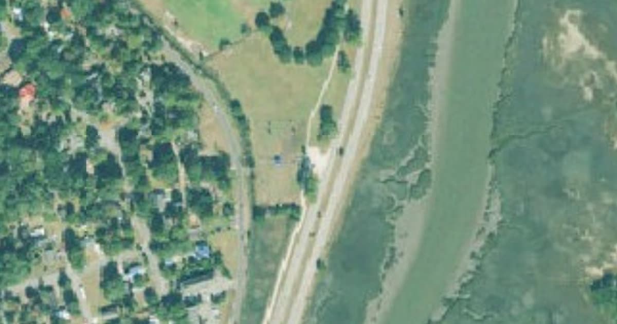 Golden Isles Rest Area dog park in Brunswick, GA