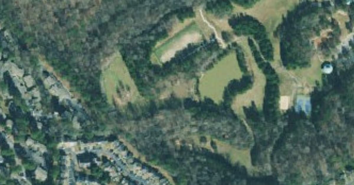 Graves Dog Park dog park in Norcross, GA
