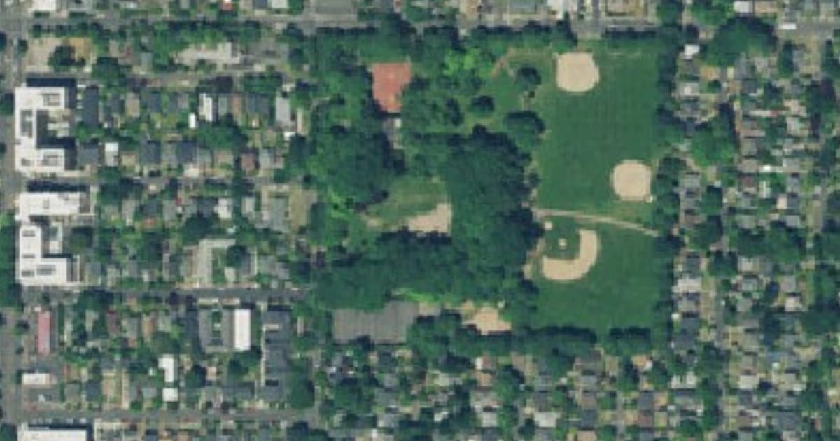 Irving Park Off Leash Area dog park in Portland, OR