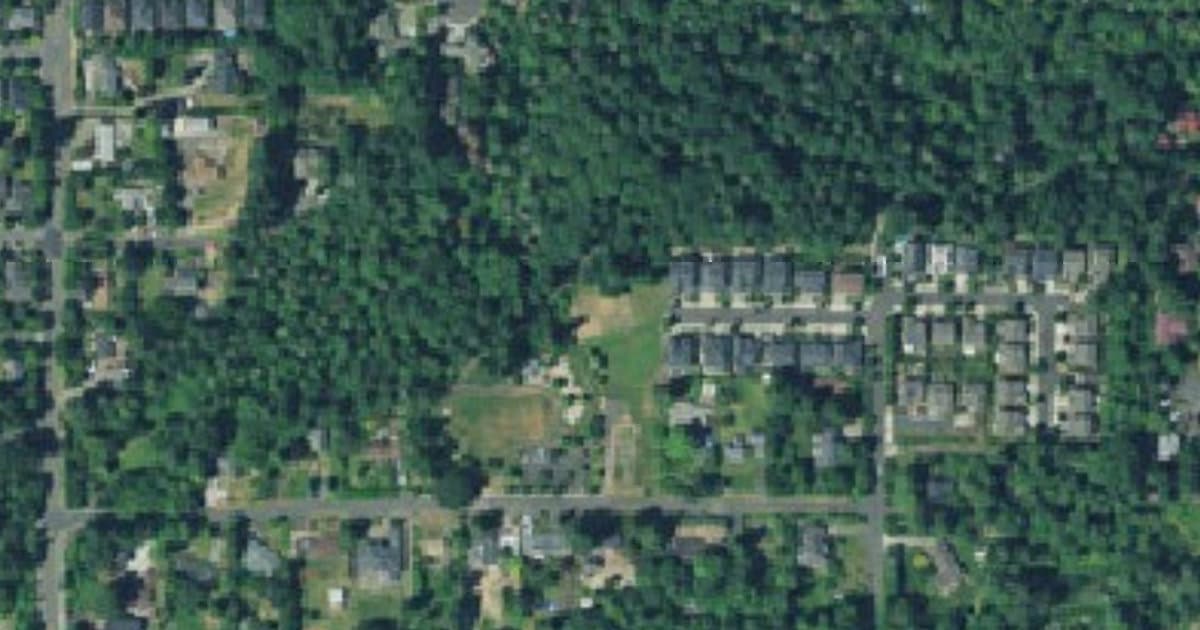 Jackie Husen Dog Run dog park in Cedar Mill, OR
