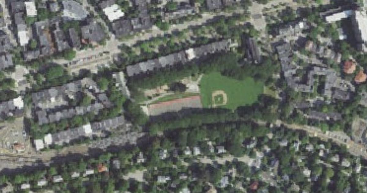Jean B. Waldstein Playground Off-Leash Area dog park in Brookline, MA