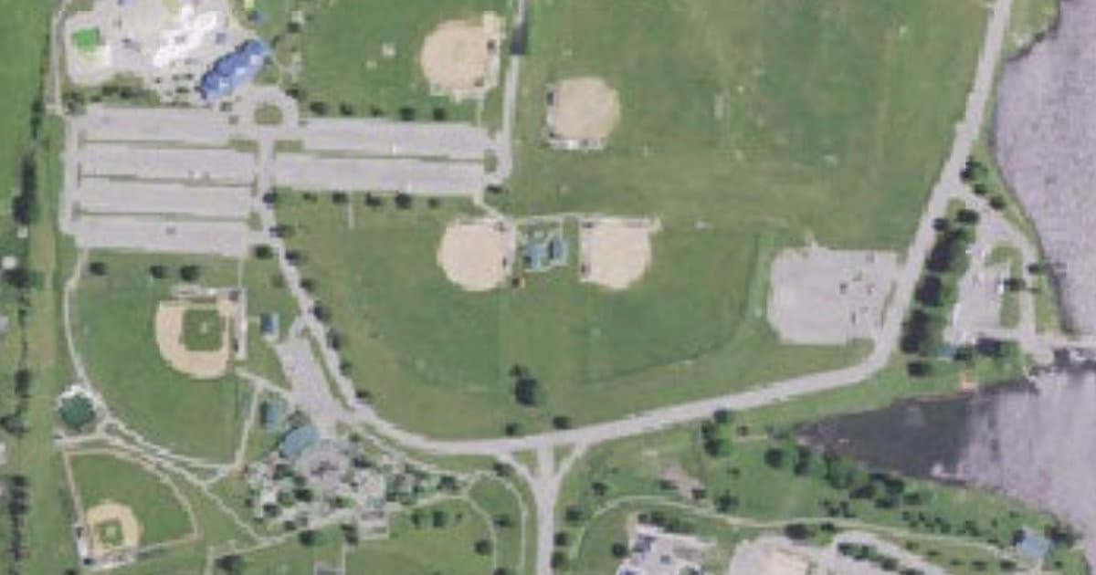 Judy Rains Memorial Dog Park at Lake Reba dog park in Richmond, KY