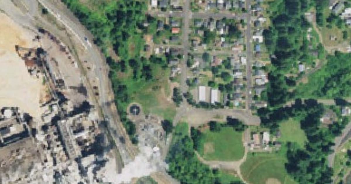 Julie Rockwell Memorial Dog Park dog park in Toledo, OR