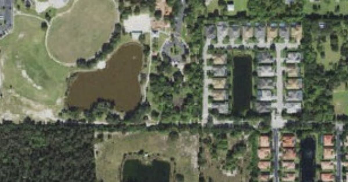 K-9 Corral (large) dog park in Estero, FL