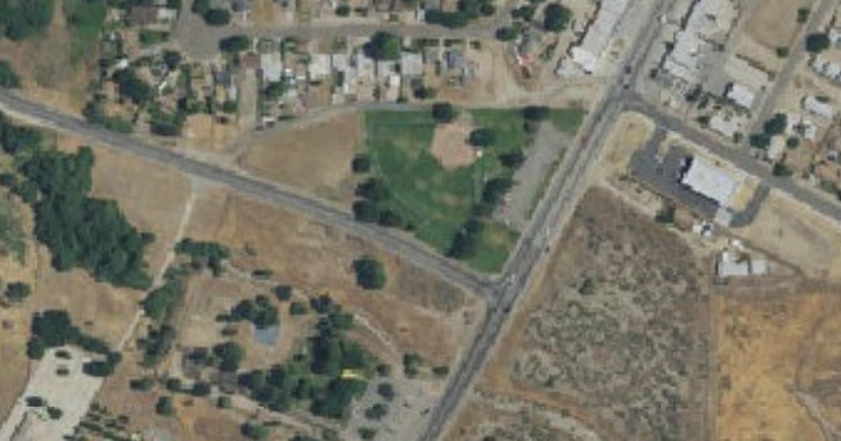 Kern Valley Dog Park dog park in Lake Isabella, CA