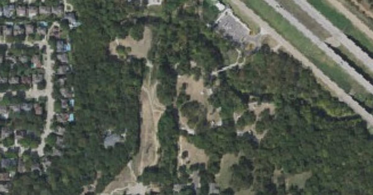 Large Dog Paddock dog park in Grapevine, TX