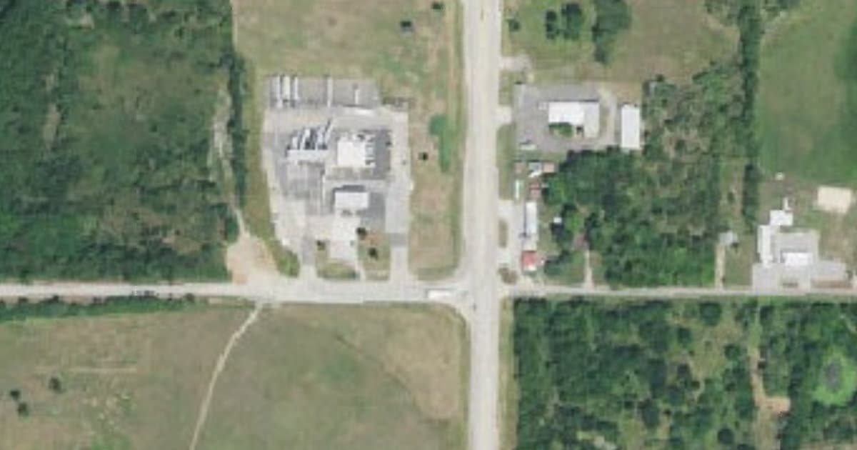 Love's Travel Stop dog park in Chouteau, OK