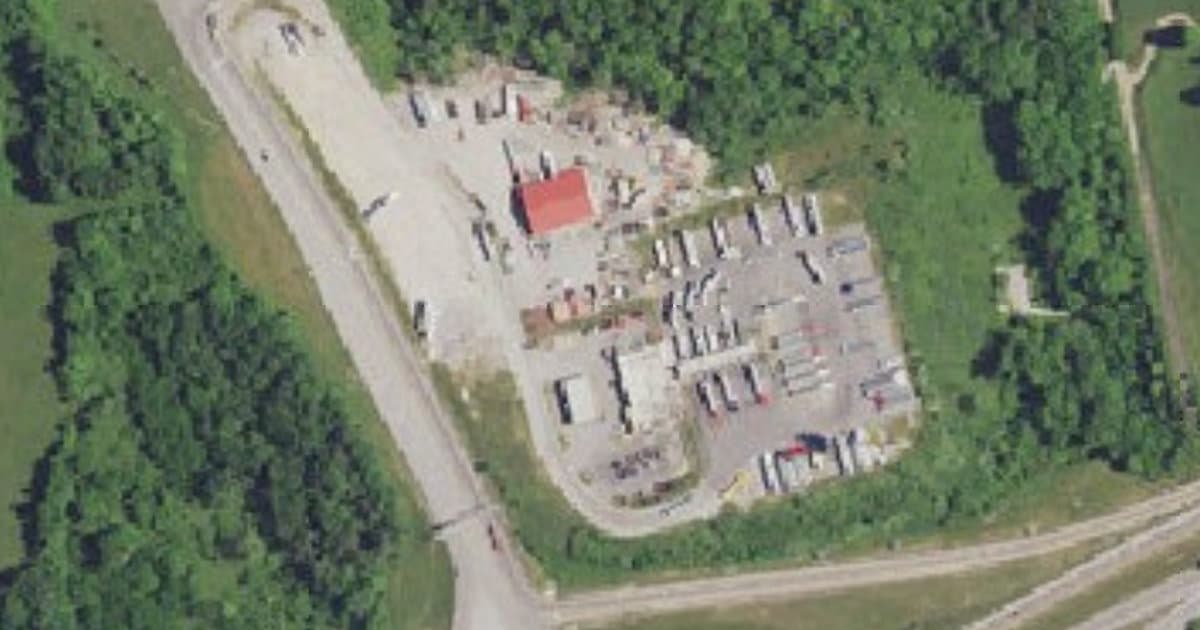 Love's Travel Stop dog park in Sparta, KY