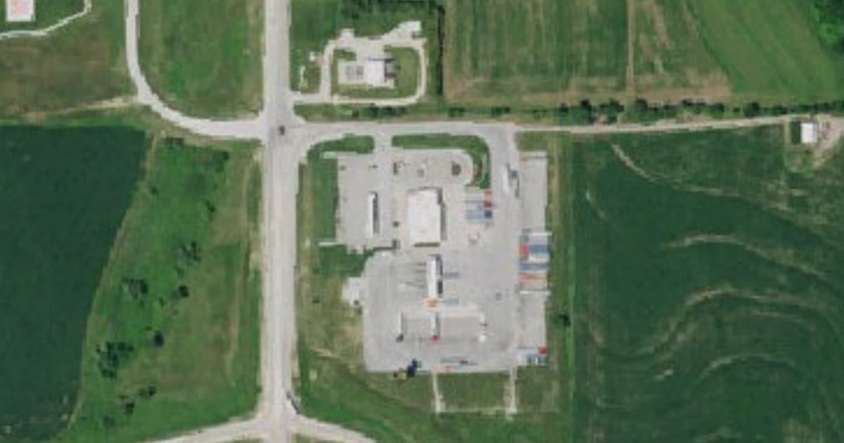 Love's Travel Stop dog park in Syracuse, NE