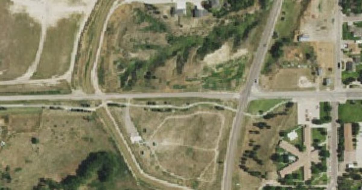 Monument Dog Park dog park in Gering, NE