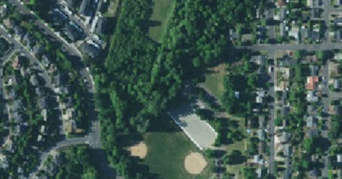 Orchard Heights Park Off Leash Area dog park in Salem, OR