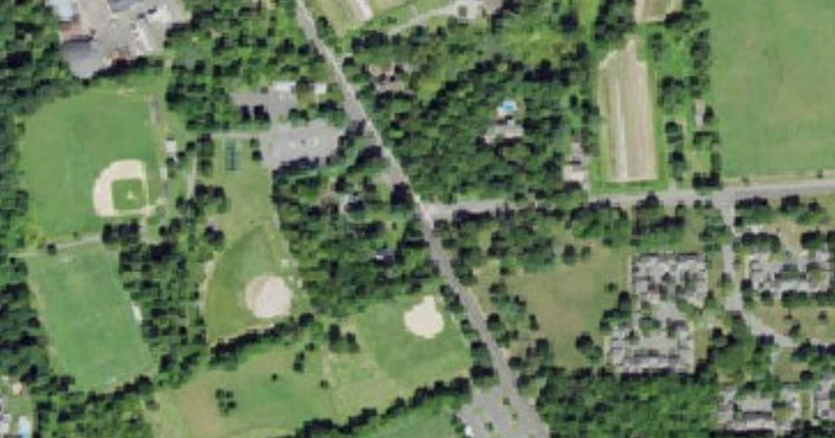 PAWS Dog Run dog park in Basking Ridge, NJ