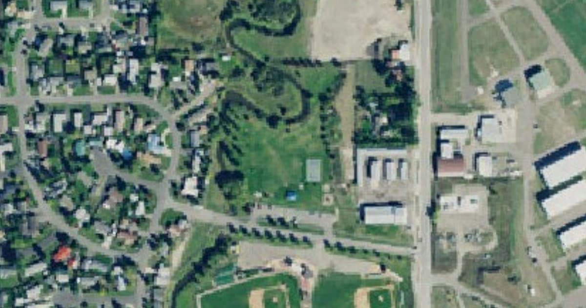 Paws to Play Dog Park dog park in Kalispell, MT