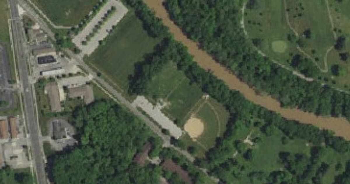 Pawster Park dog park in Fort Wayne, IN