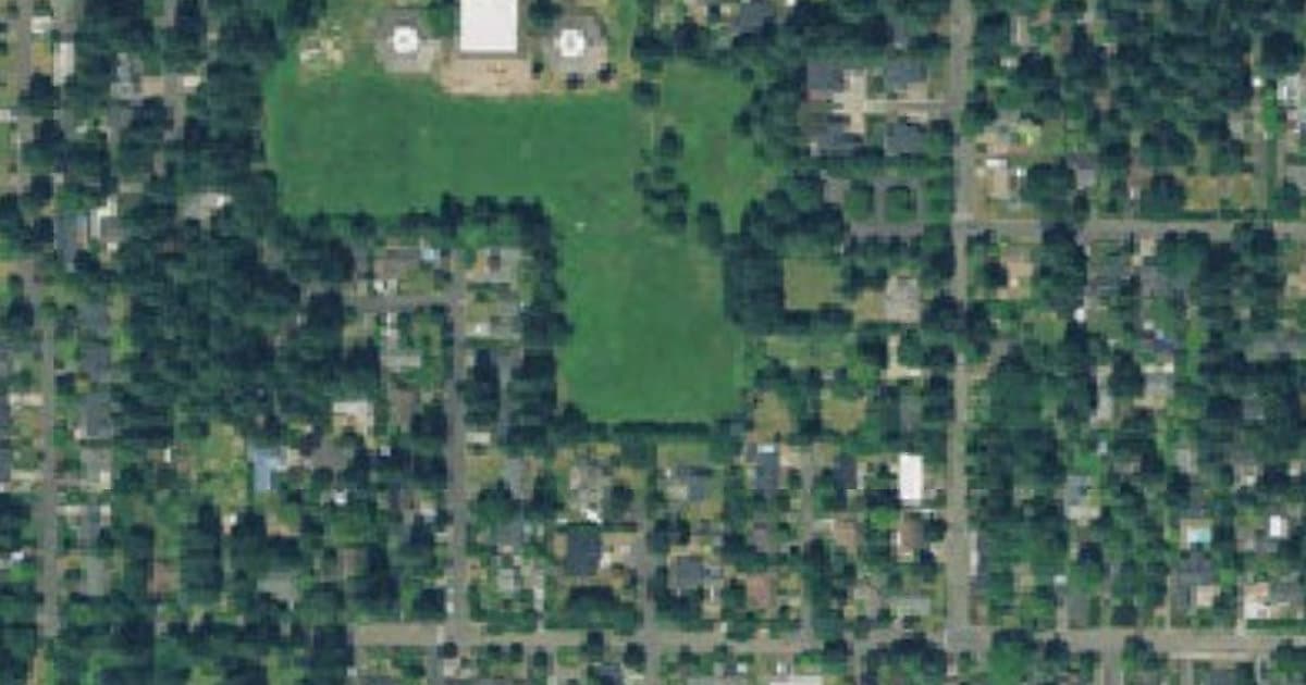 Pilkington Dog Park dog park in Lake Oswego, OR