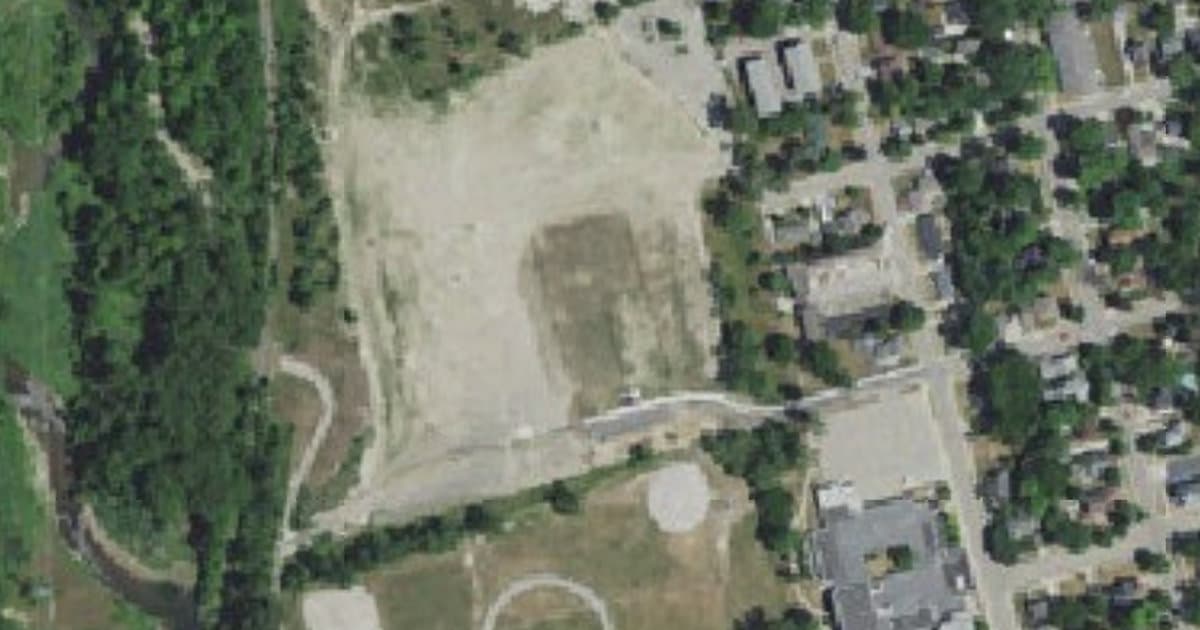 Pioneer Park Dog Park dog park in Utica, MI