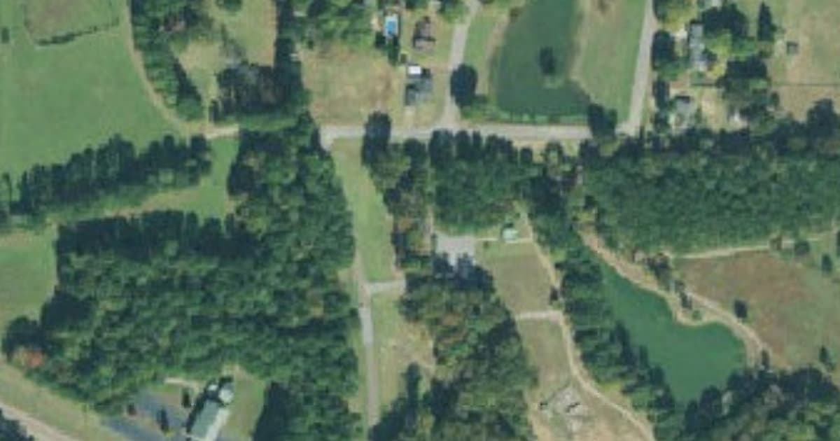 Pleasant Run Creek Dog Park dog park in Bolivar, TN