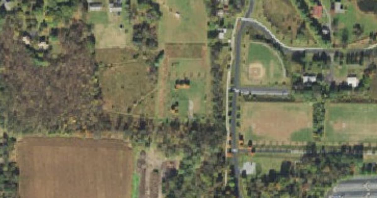 Polk Valley Dog Park dog park in Lower Saucon Township, PA