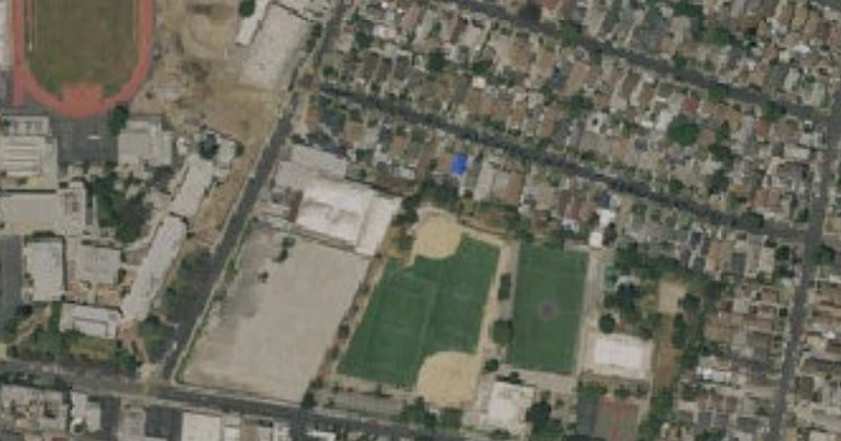 Ross Snyder Dog Park dog park in Los Angeles, CA