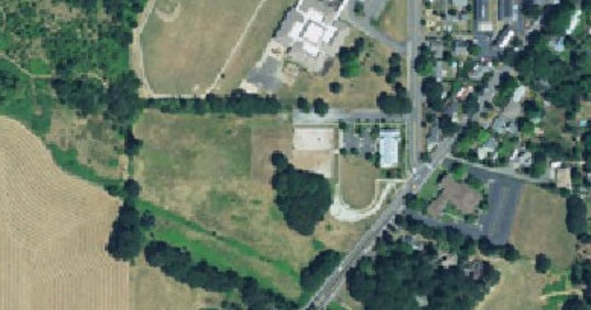 Silverton Dog Park dog park in Silverton, OR