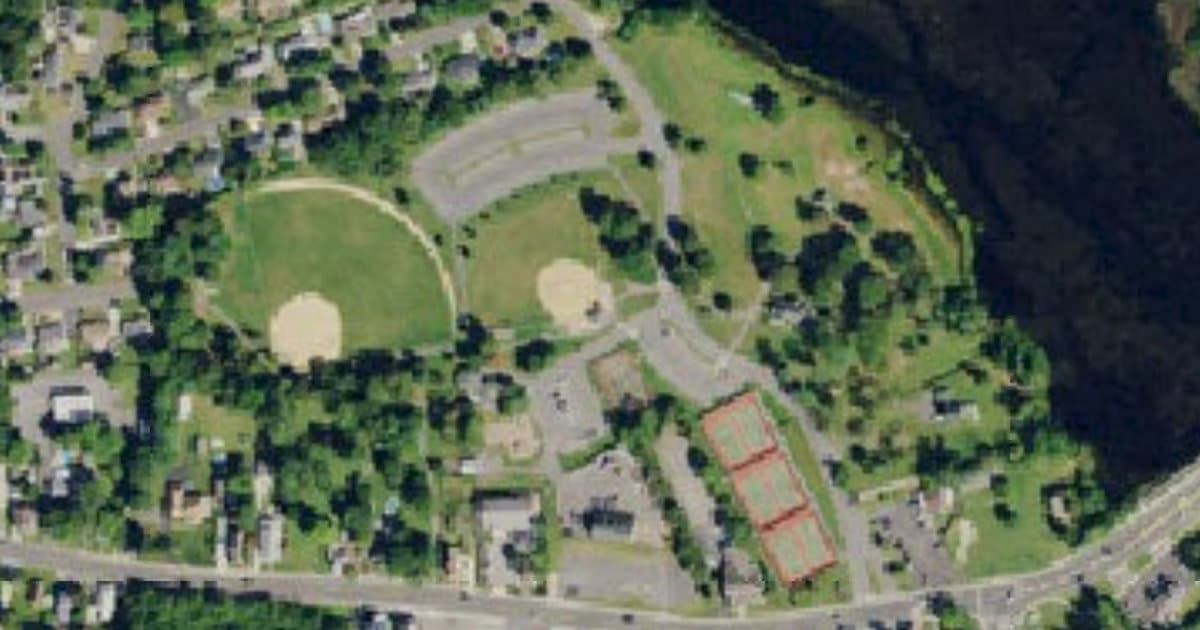 Stanley H. "Tip" Seaman County Park dog park in Tuckerton, NJ