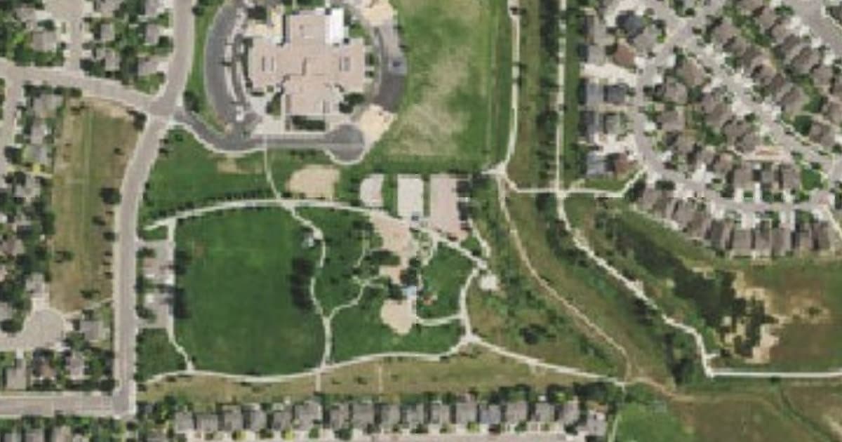Stephen Day Neighborhood Park dog park in Longmont, CO