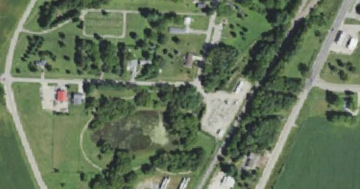 Tails n Trails Dog Park dog park in Milton, WI