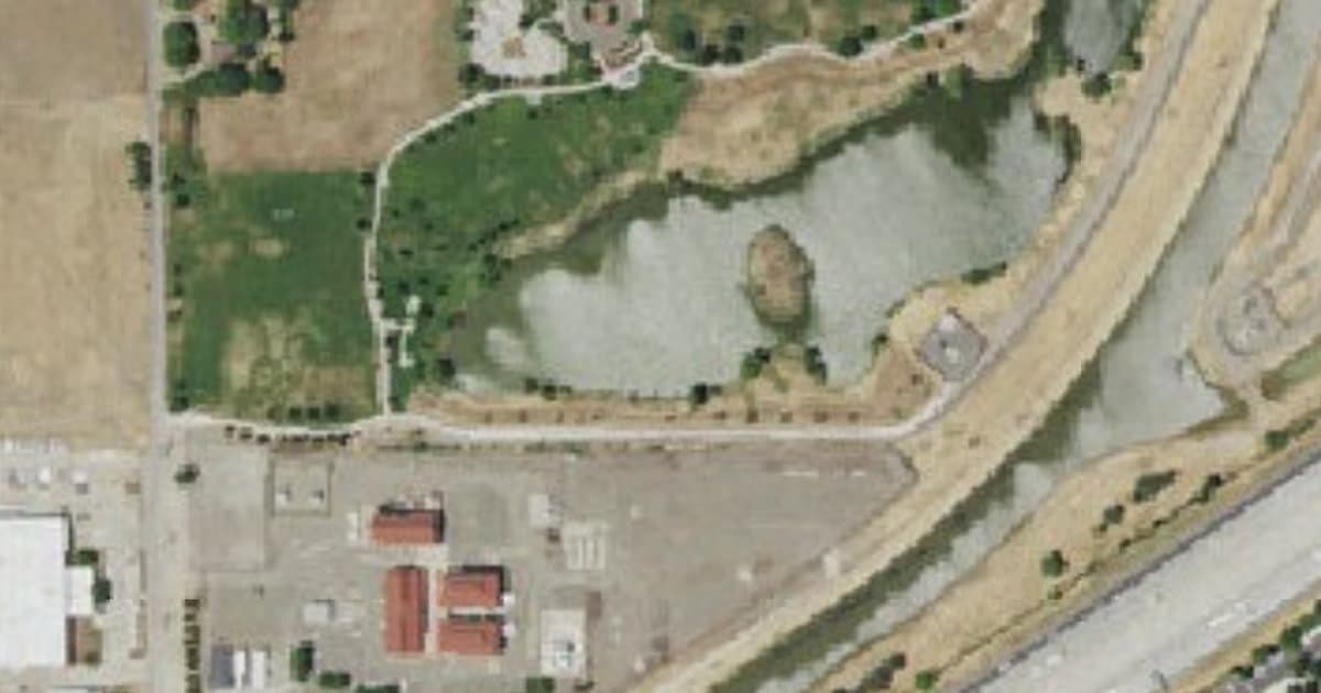Tanzanite Dog Park dog park in Sacramento, CA