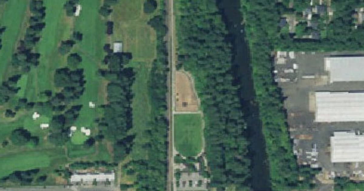 Tualatin Dog Park dog park in Tualatin, OR