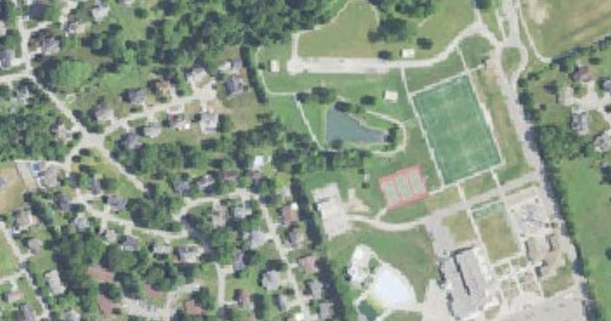 Valley Park Dog Park dog park in Hurricane, WV