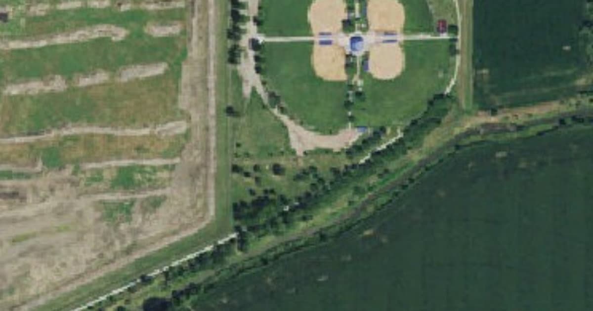 Wayne Bark Park dog park in Wayne, NE