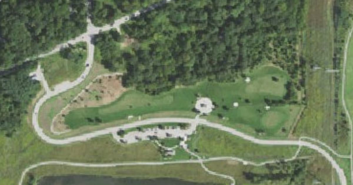 Whalon Lake Dog Park dog park in Naperville, IL