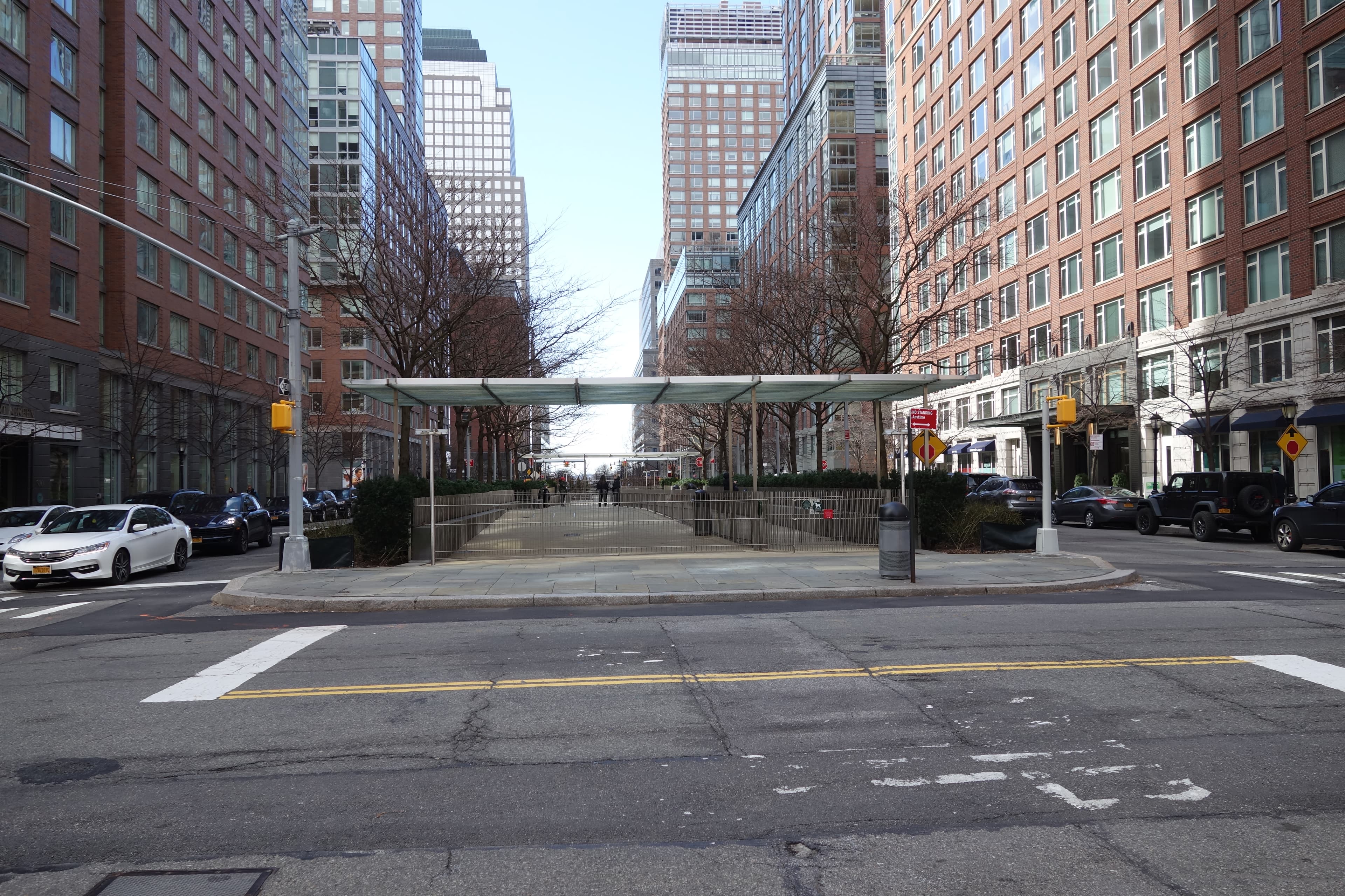North End Avenue Dog Run dog park in New York, NY